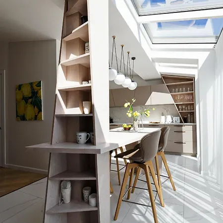 דירה Luxury 143M2 2-Bedroom Penthouse Loft With Ac & Elevator - Brivibas Street, Central Riga *