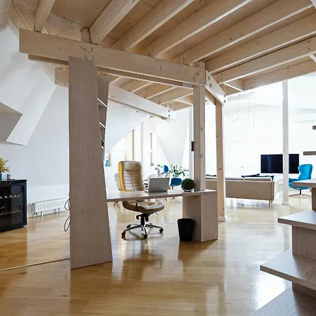 דירה Luxury 143M2 2-Bedroom Penthouse Loft With Ac & Elevator - Brivibas Street, Central Riga *